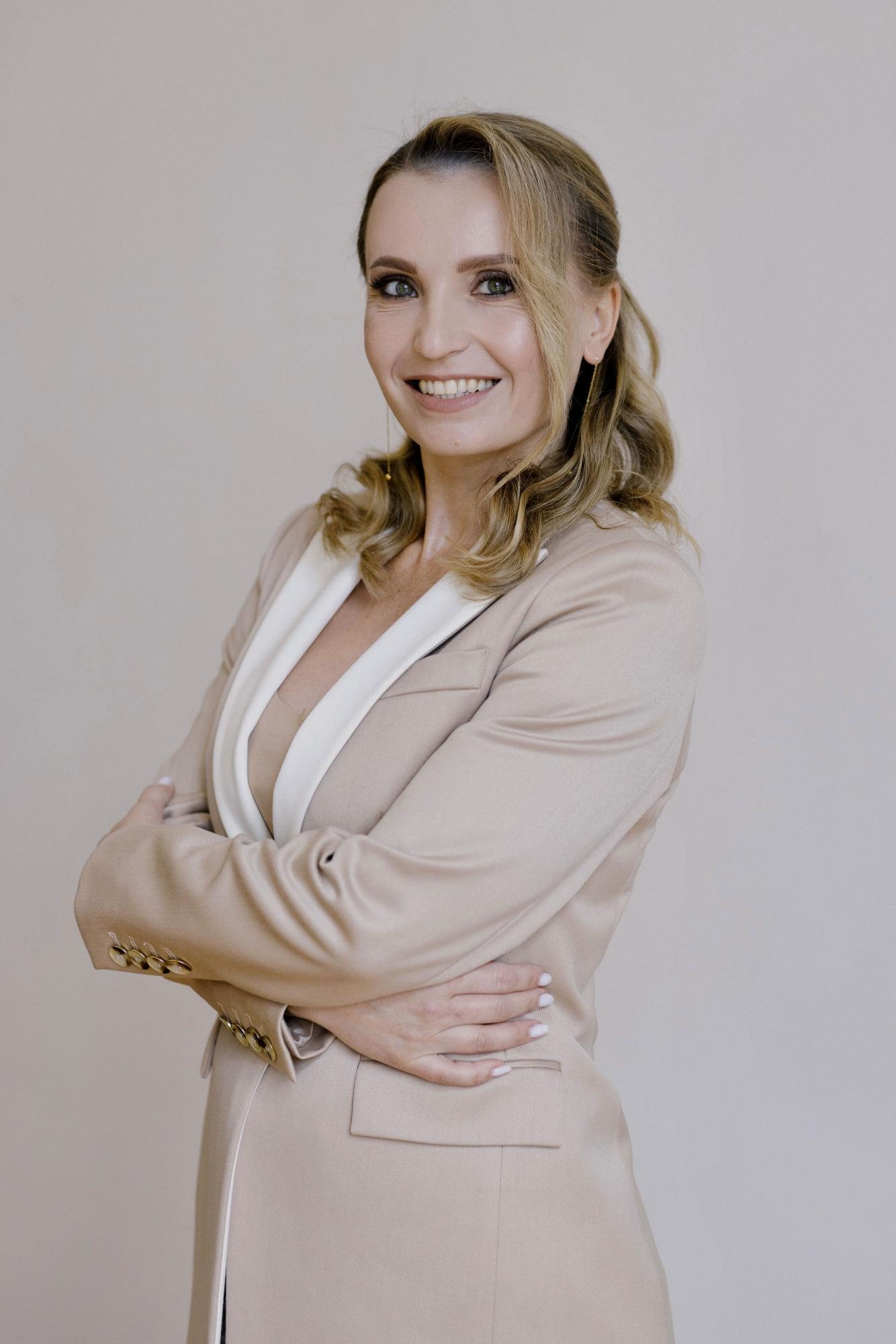 "Українське кіно - у стані кризи": чому варто піти на Одеський кінофестиваль 2025. Інтерв'ю з директоркою Анною Мачух